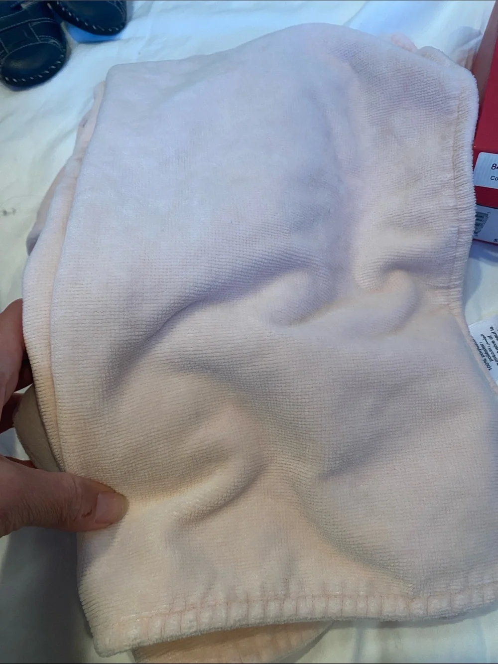Pottery Barn Kids Winnie the Pooh piglet Hooded Towel with Face Detail